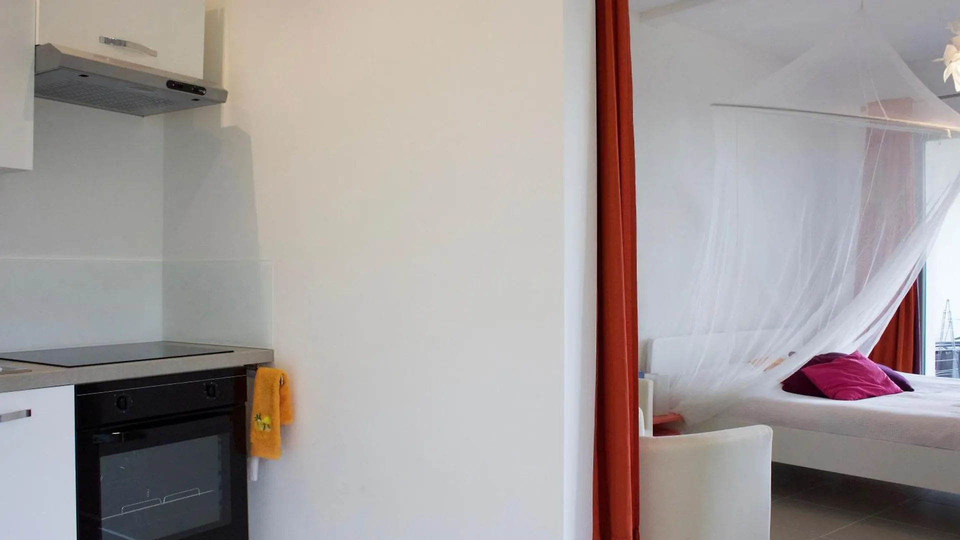 Apartament 456 Chemin De La Pinede Mentona